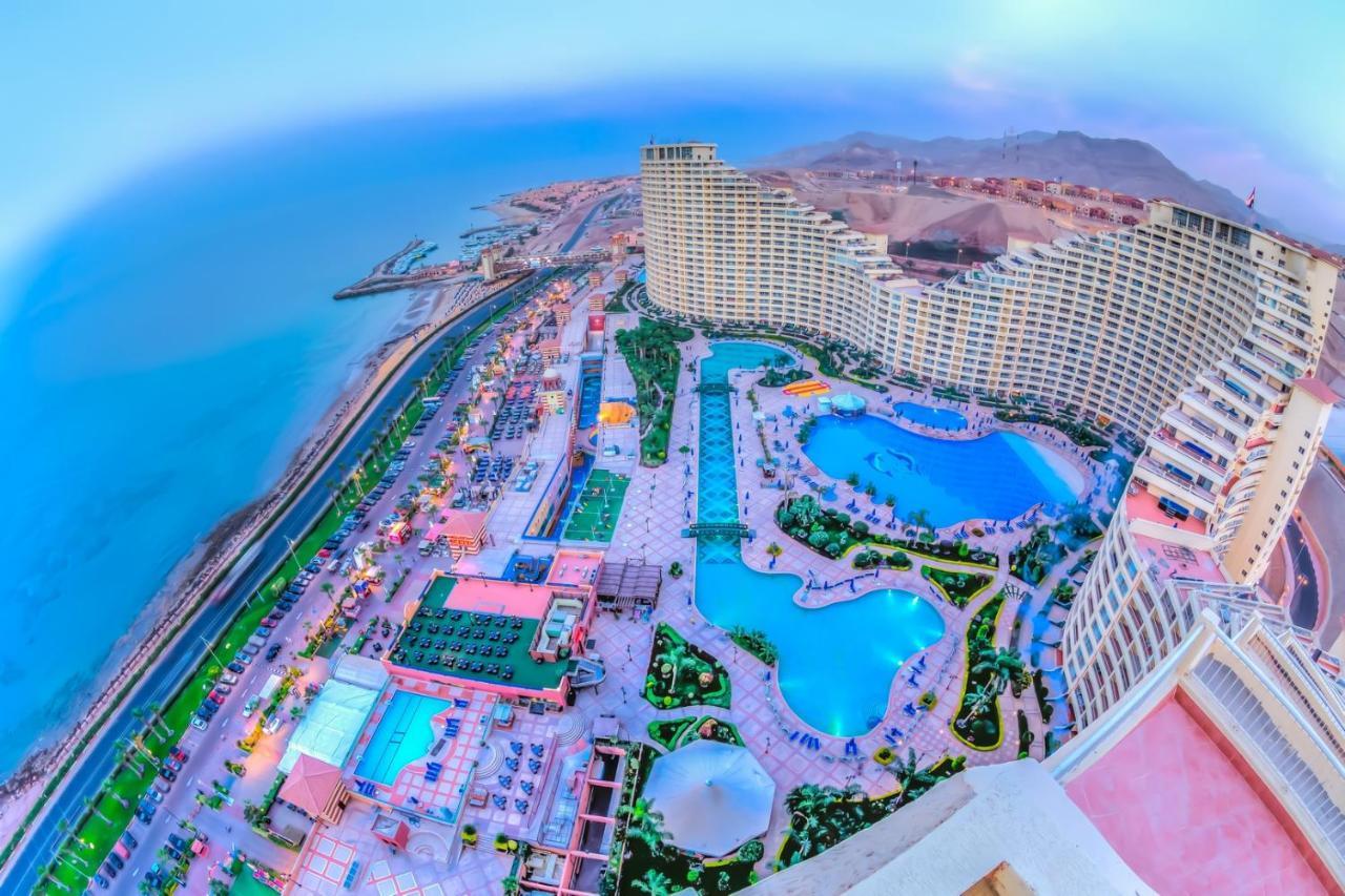 Porto Sokhna Beach Resort Ain Suchna Exterior foto
