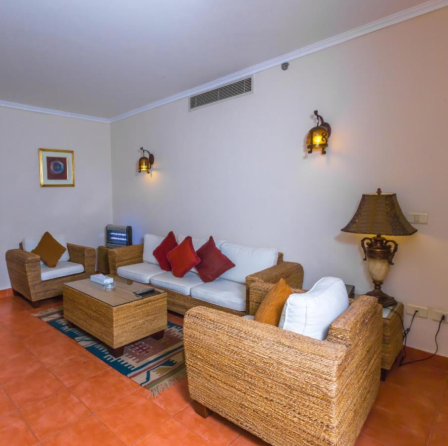 Porto Sokhna Beach Resort Ain Suchna Exterior foto