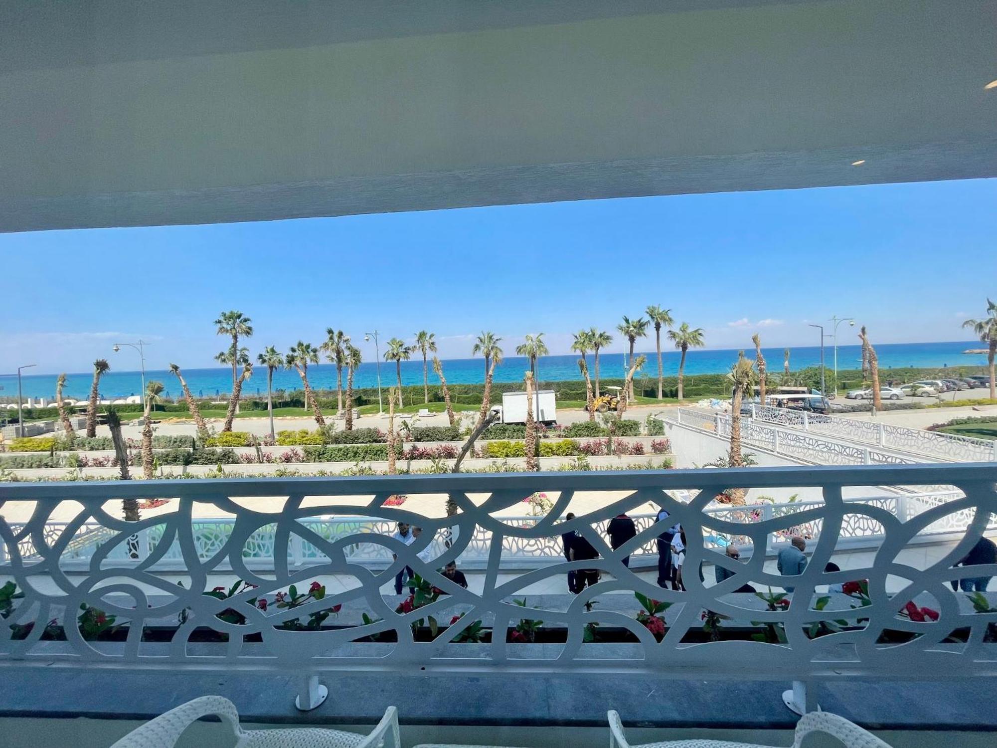 Porto Sokhna Beach Resort Ain Suchna Exterior foto