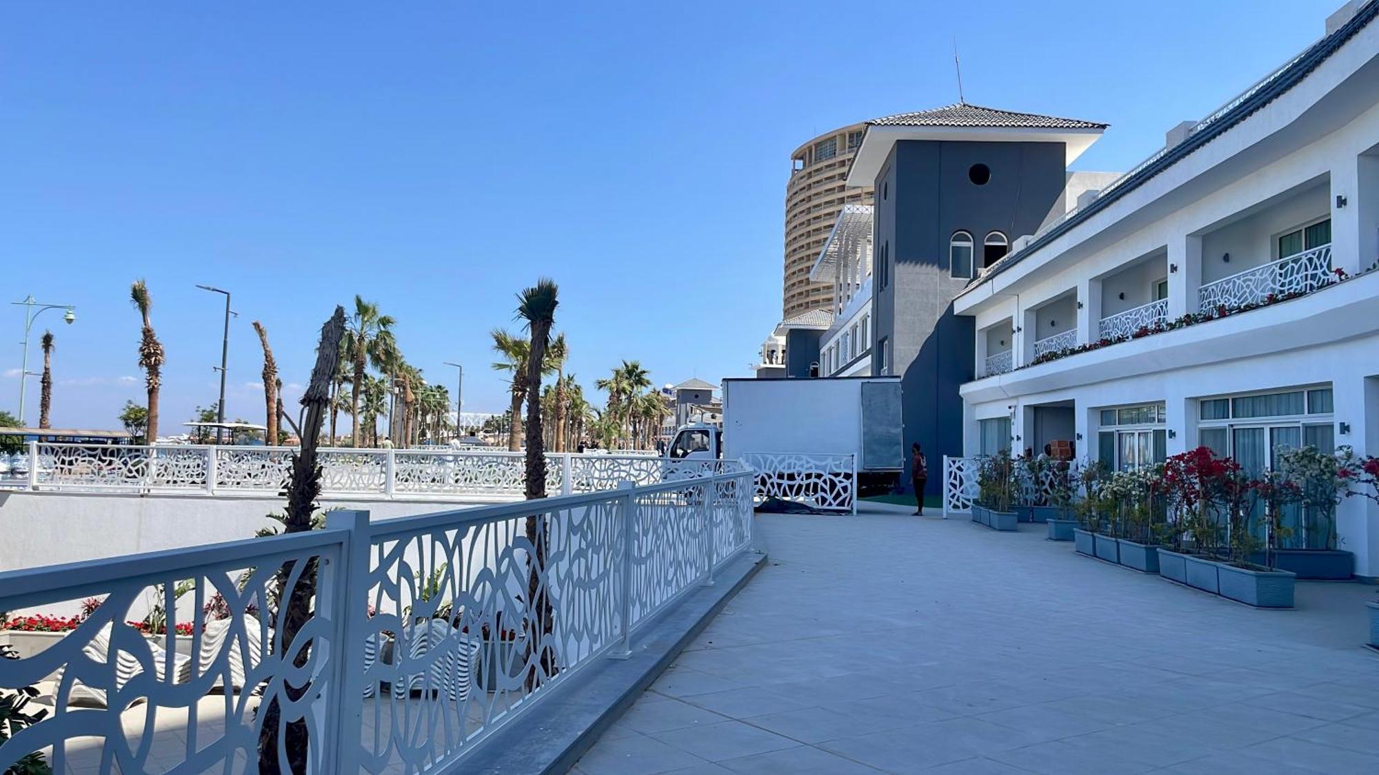 Porto Sokhna Beach Resort Ain Suchna Exterior foto
