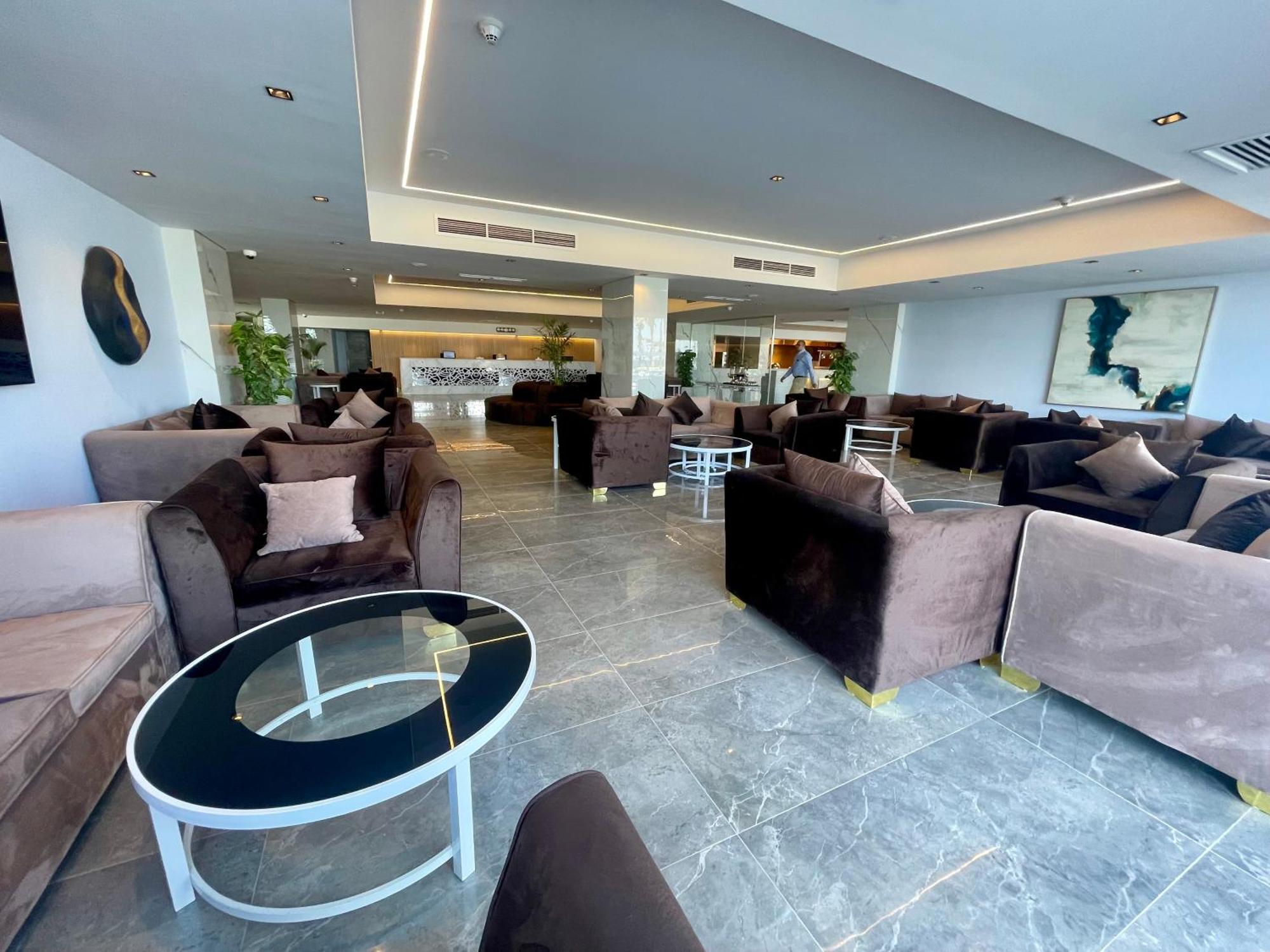Porto Sokhna Beach Resort Ain Suchna Exterior foto