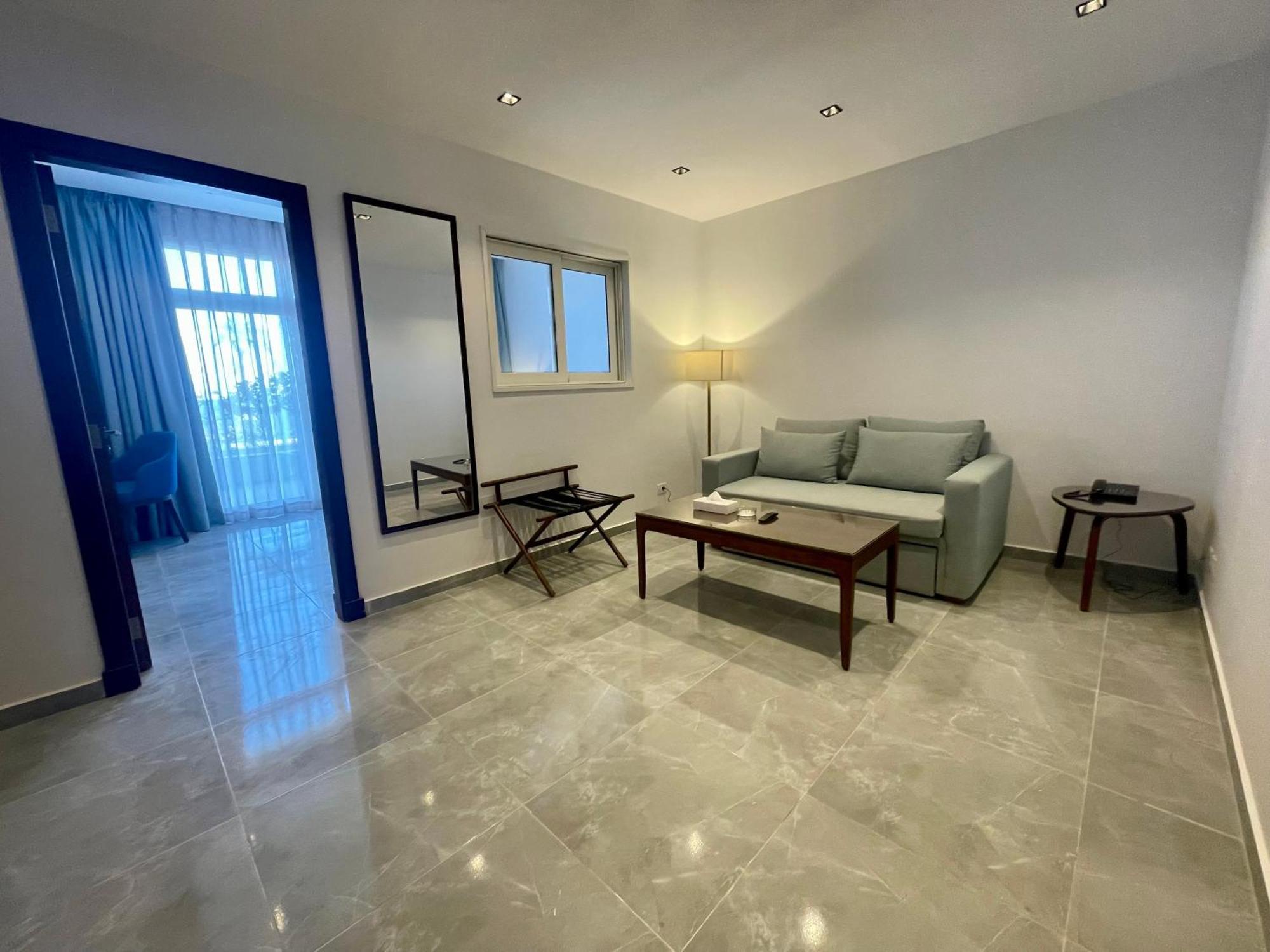 Porto Sokhna Beach Resort Ain Suchna Exterior foto