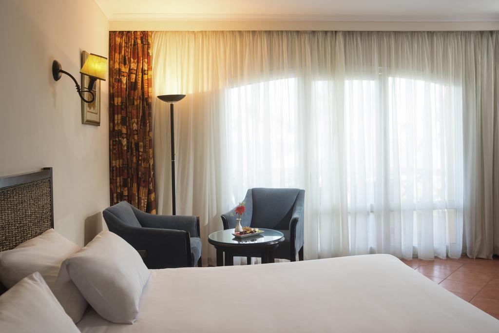 Porto Sokhna Beach Resort Ain Suchna Exterior foto