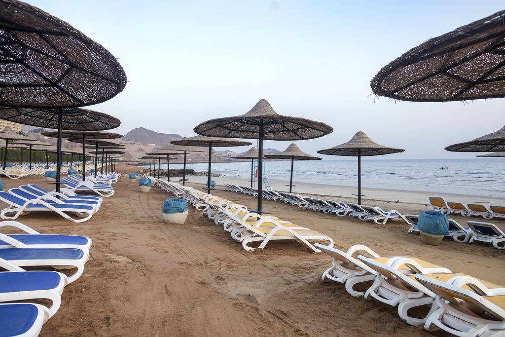 Porto Sokhna Beach Resort Ain Suchna Exterior foto