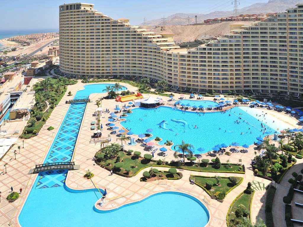 Porto Sokhna Beach Resort Ain Suchna Exterior foto